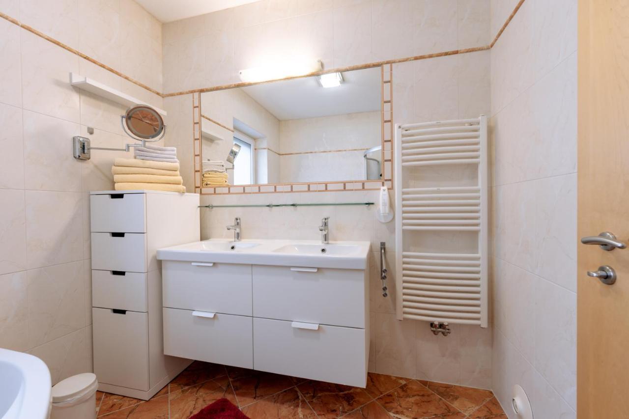 Steindl Apartment *